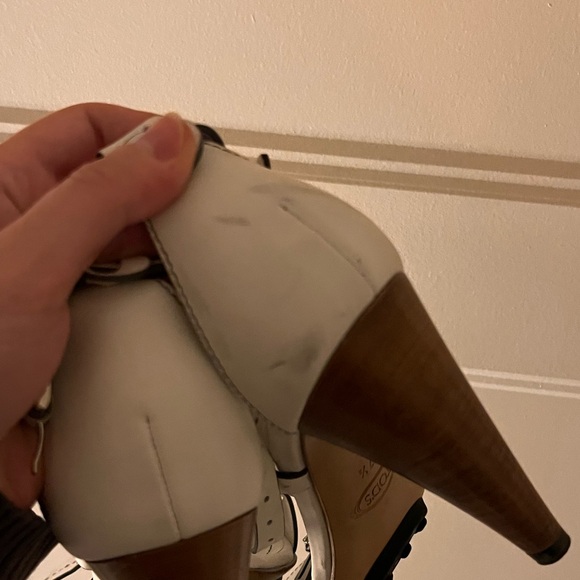 Tod’s authentic white open toe pumps. Worn 4 times. - Picture 3 of 4